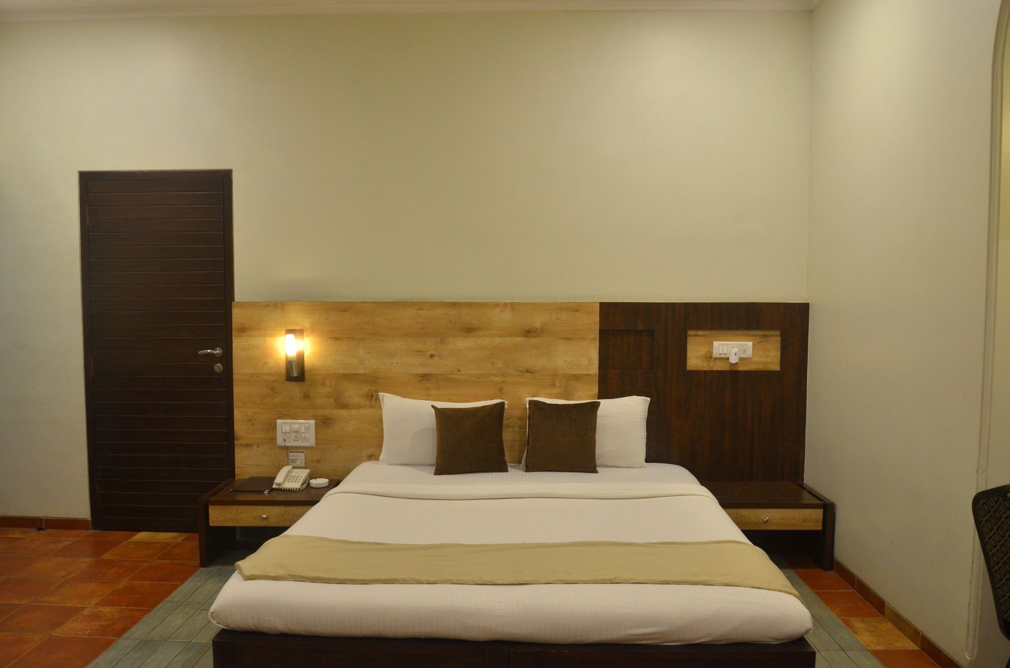 Zaras Resort Lonavala Luaran gambar